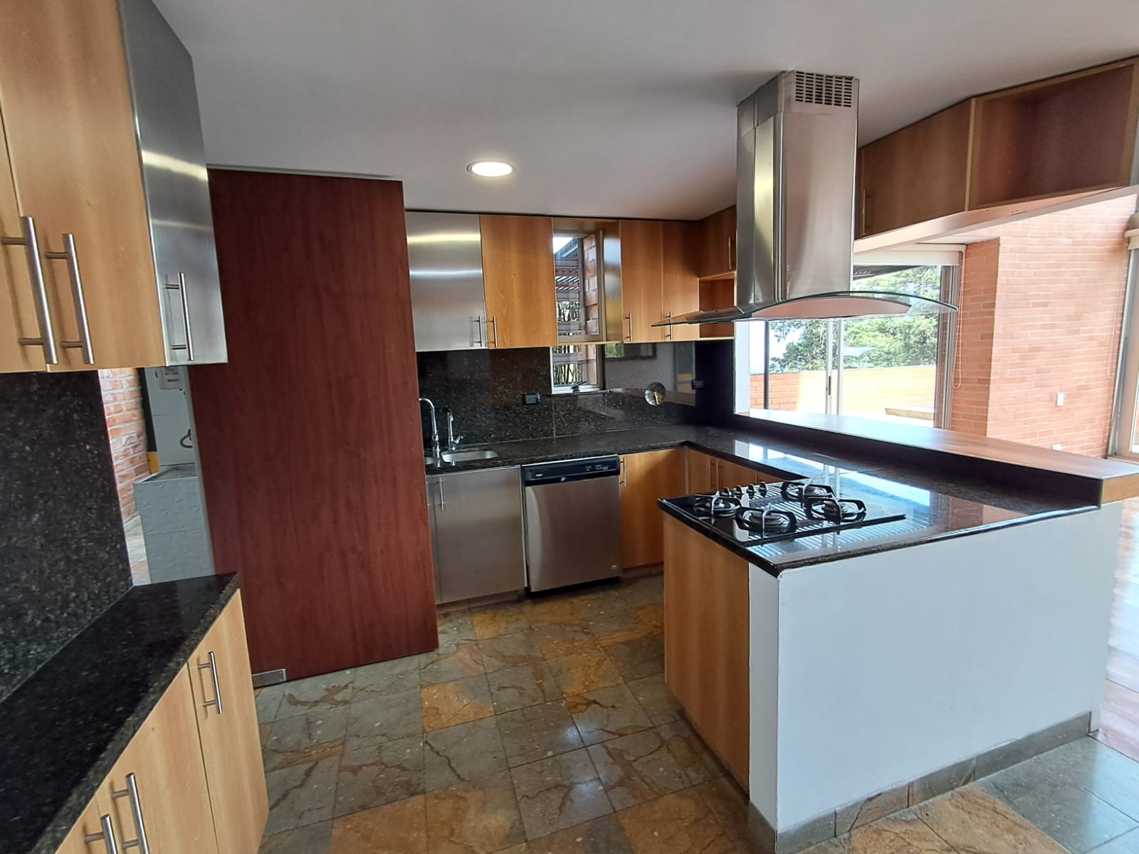 Imagen de Casa en arriendo en Antioquia, MEDELLÍN, EL POBLADO