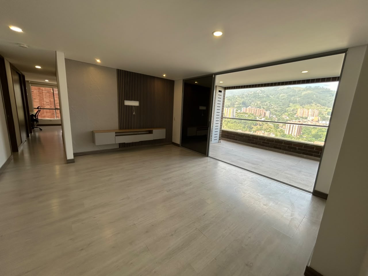 Imagen de Apartamento en arriendo en Antioquia, ENVIGADO, LOMA DE LAS BRUJAS