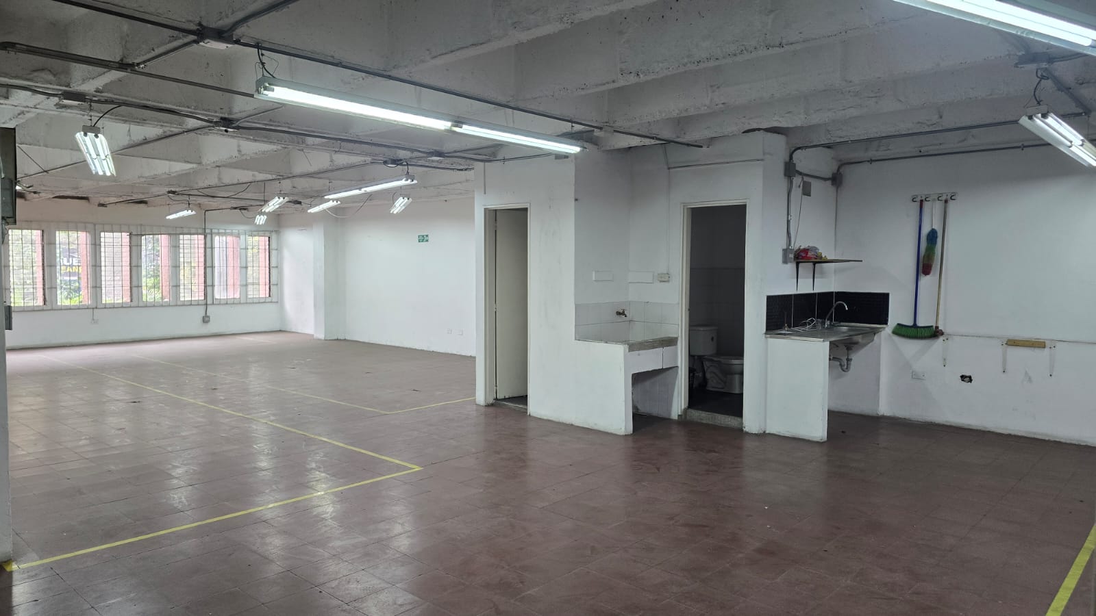 Imagen de Bodega en arriendo en Antioquia, MEDELLÍN, PERPETUO SOCORRO Imagen de Bodega en arriendo en Antioquia, MEDELLÍN, PERPETUO SOCORRO