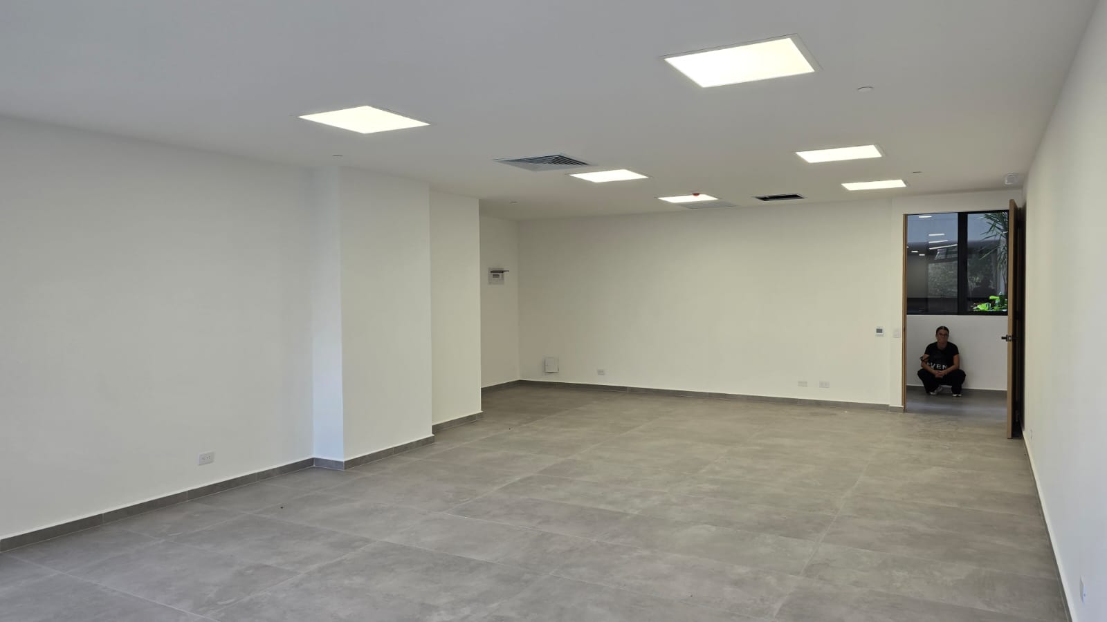 Oficina en Arriendo en CIUDAD DEL RIO Imagen de oficina 1