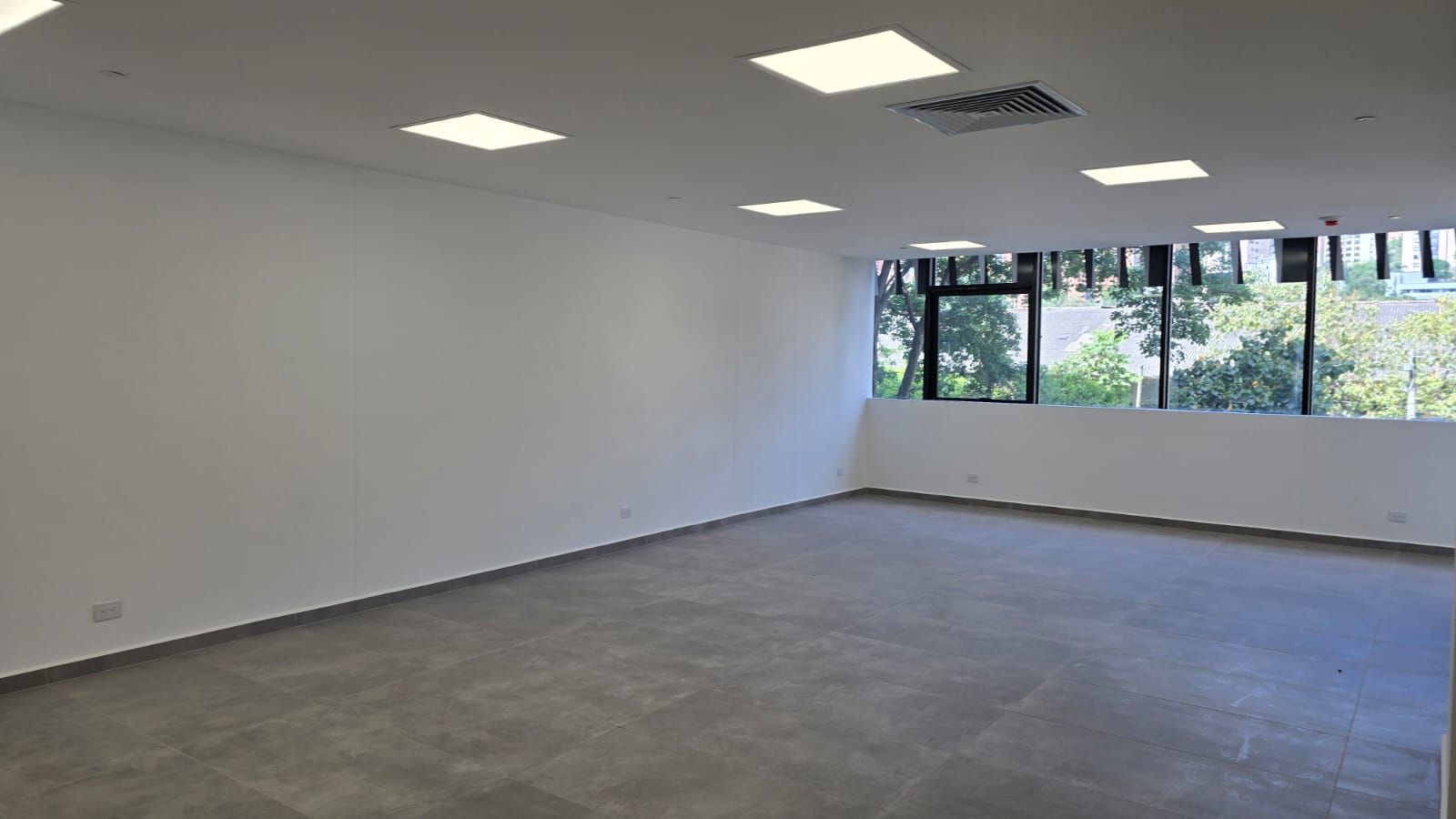 Oficina en Arriendo en CIUDAD DEL RIO Imagen de oficina 3