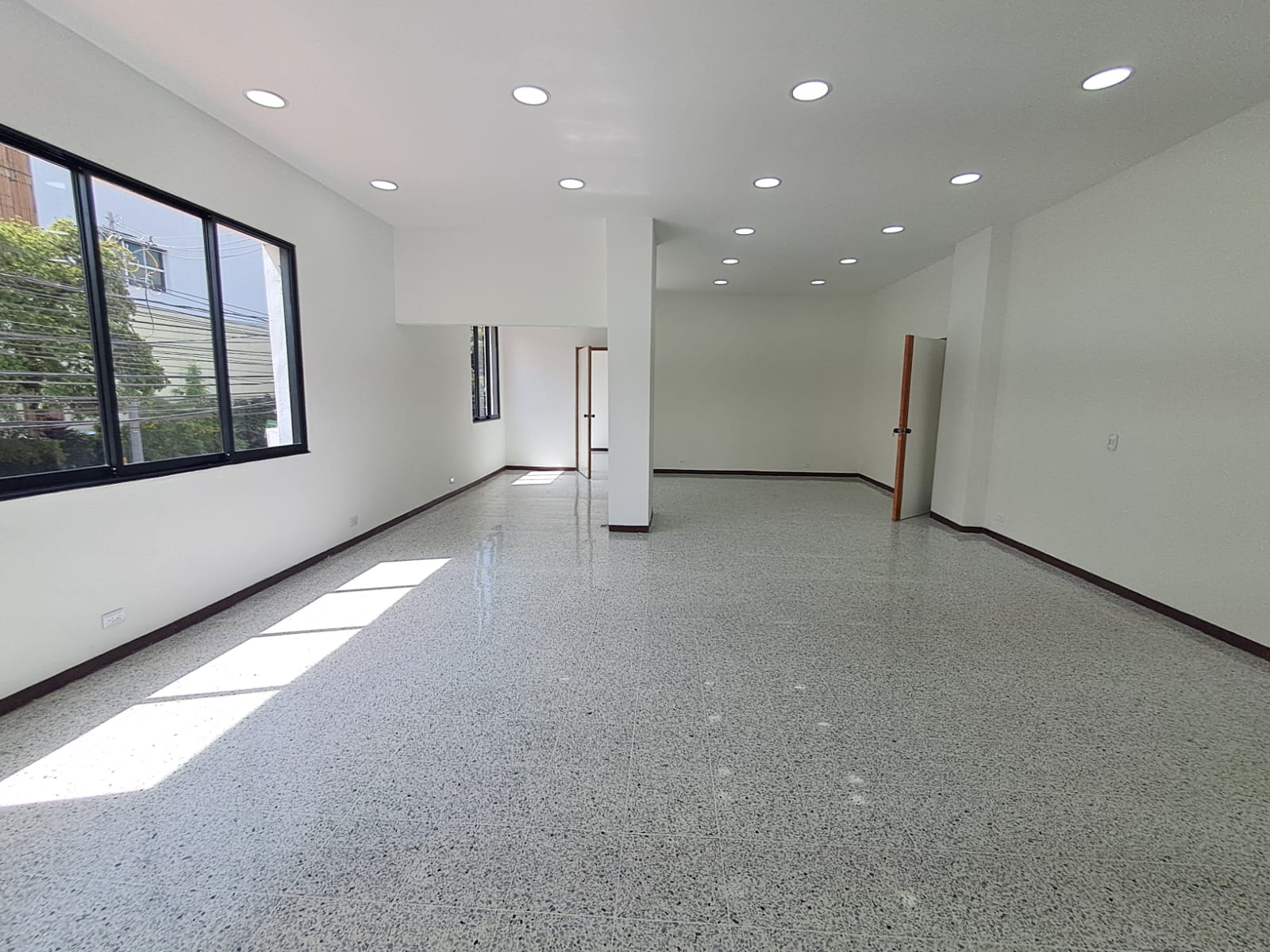 Imagen de local 2