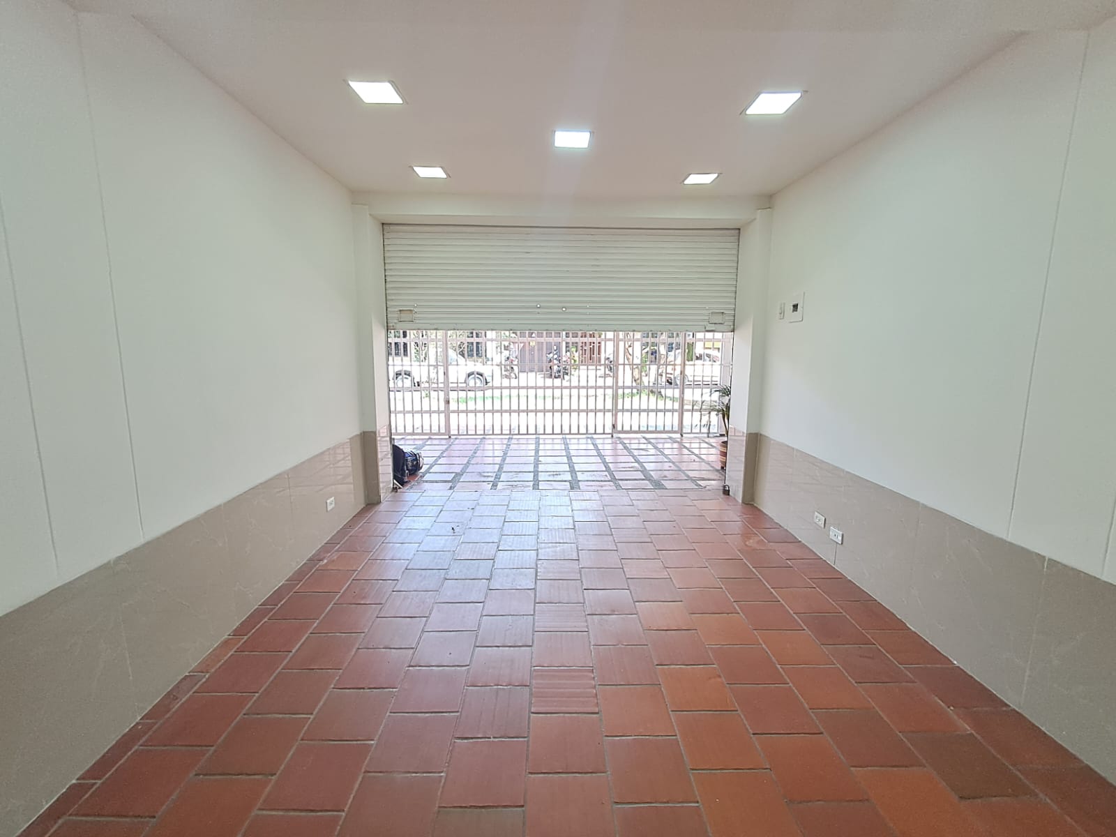 Imagen principal de local