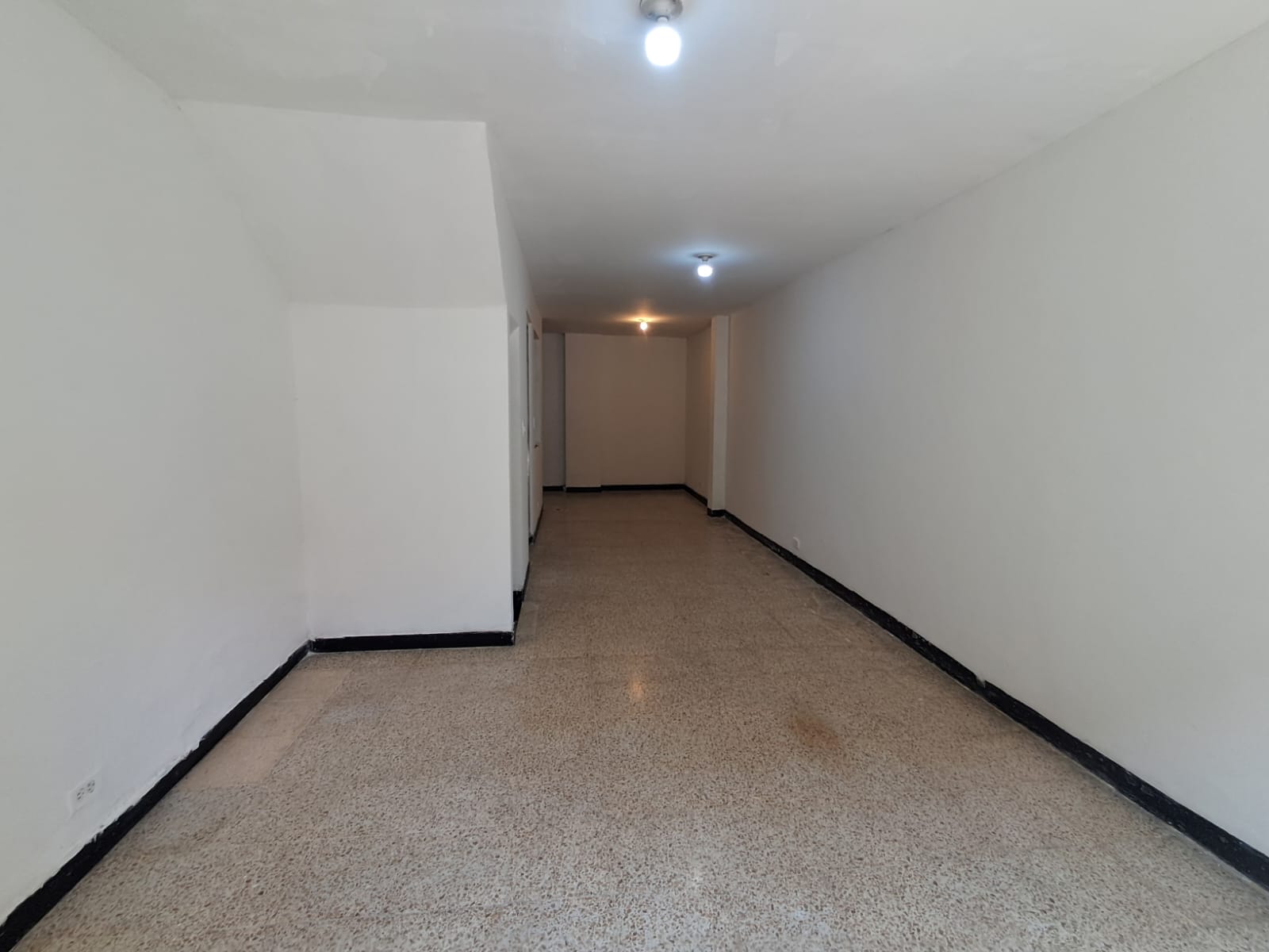 Imagen de Local en arriendo en Antioquia, MEDELLÍN, CENTRO