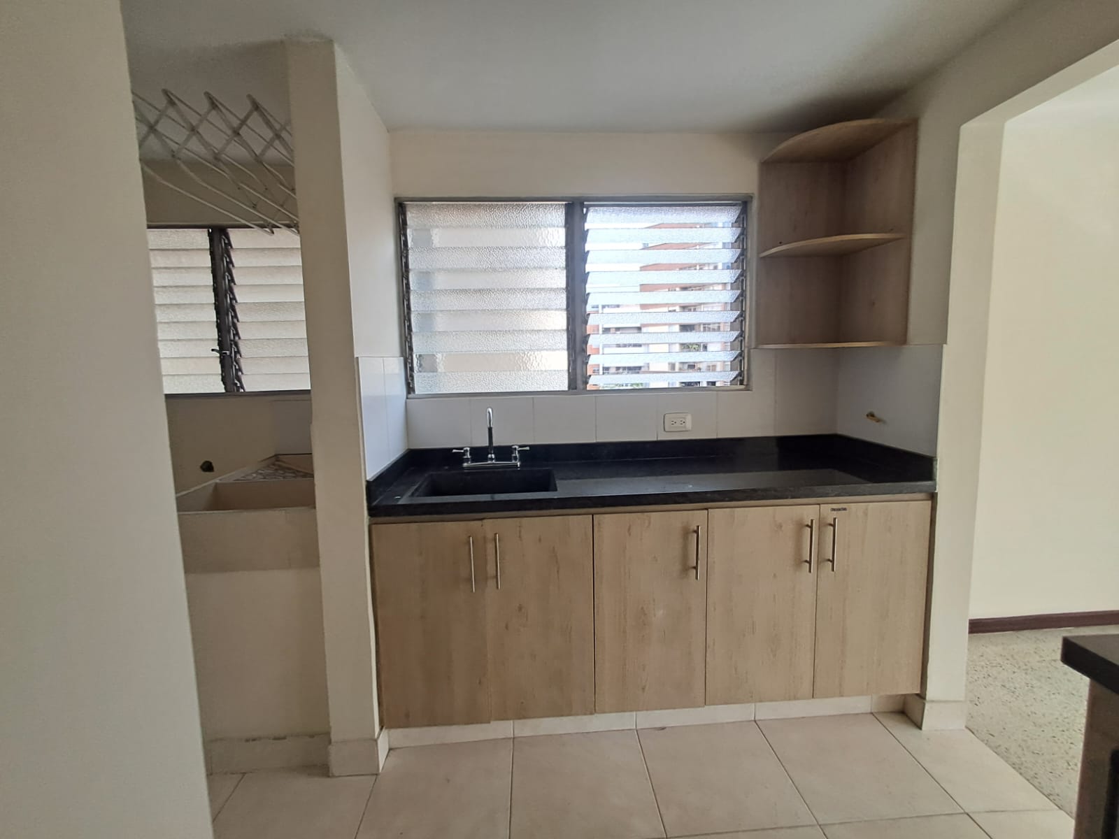Apartamento en Arriendo en CONQUISTADORES Imagen de apartamento 1