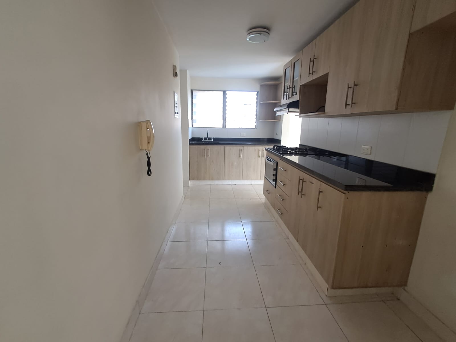 Apartamento en Arriendo en CONQUISTADORES Imagen de apartamento 2