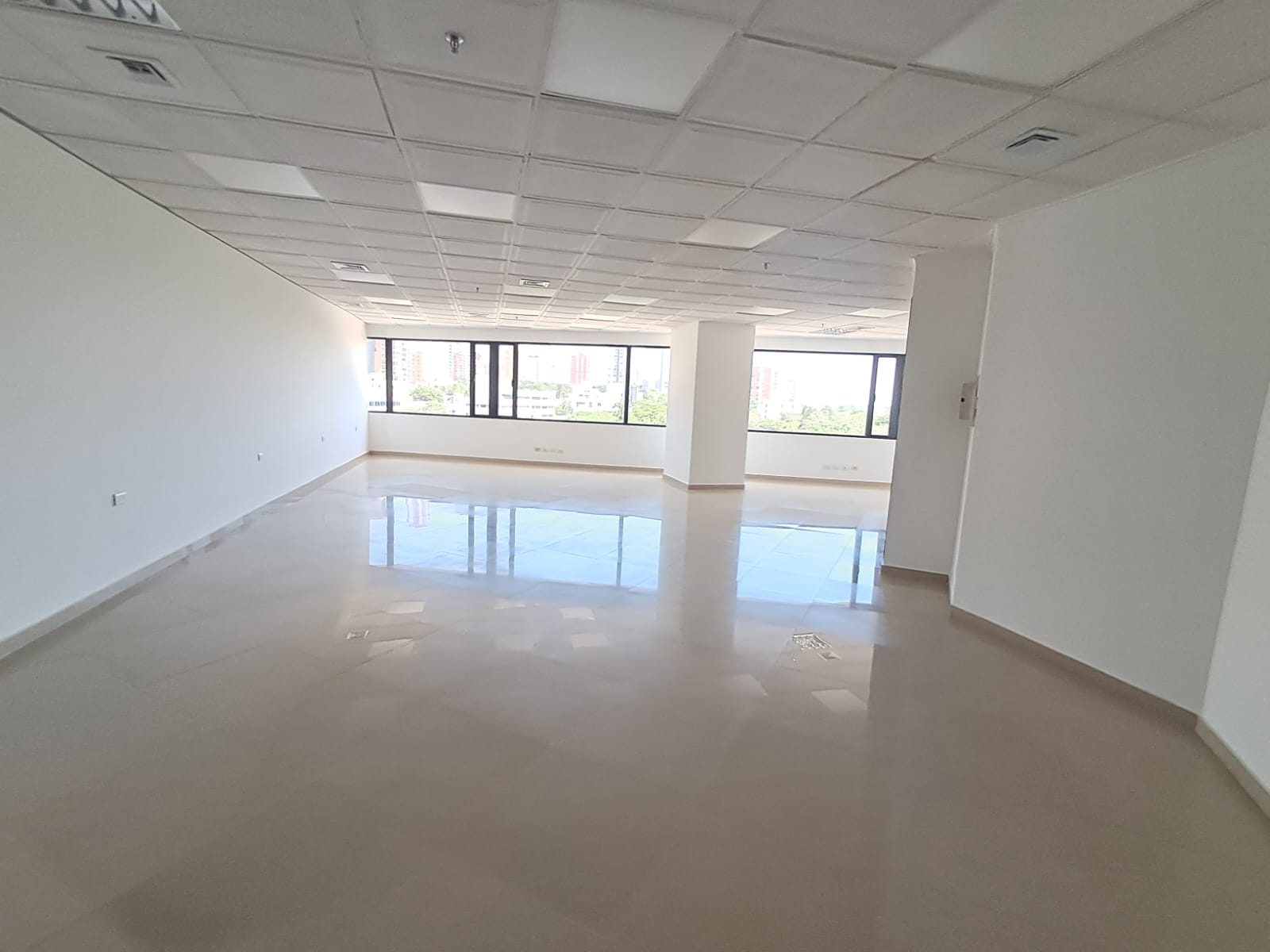 Oficina en Arriendo en VILLA COUNTRY Imagen de Oficina 8