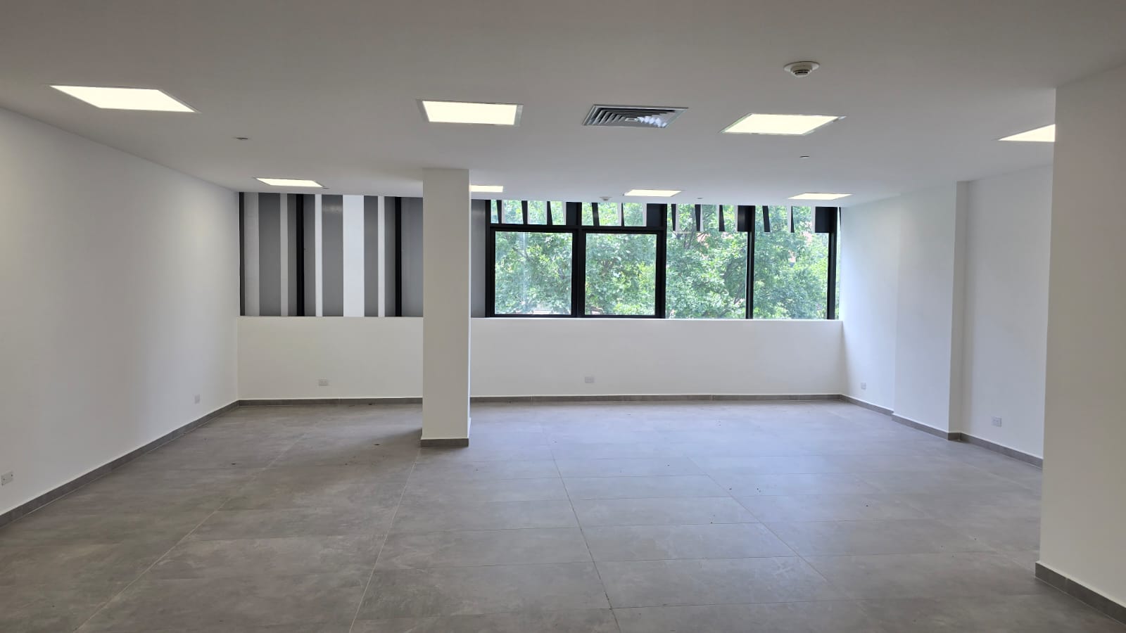Oficina en Arriendo en CIUDAD DEL RIO Imagen de oficina 1