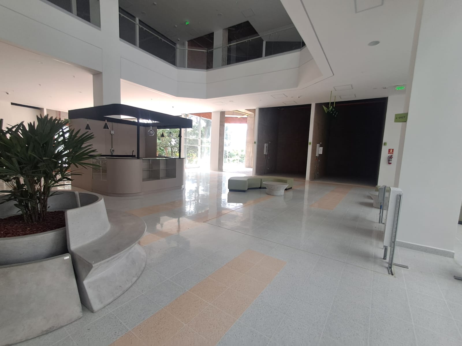 Local en Arriendo en LA AMERICA Imagen de Local 10