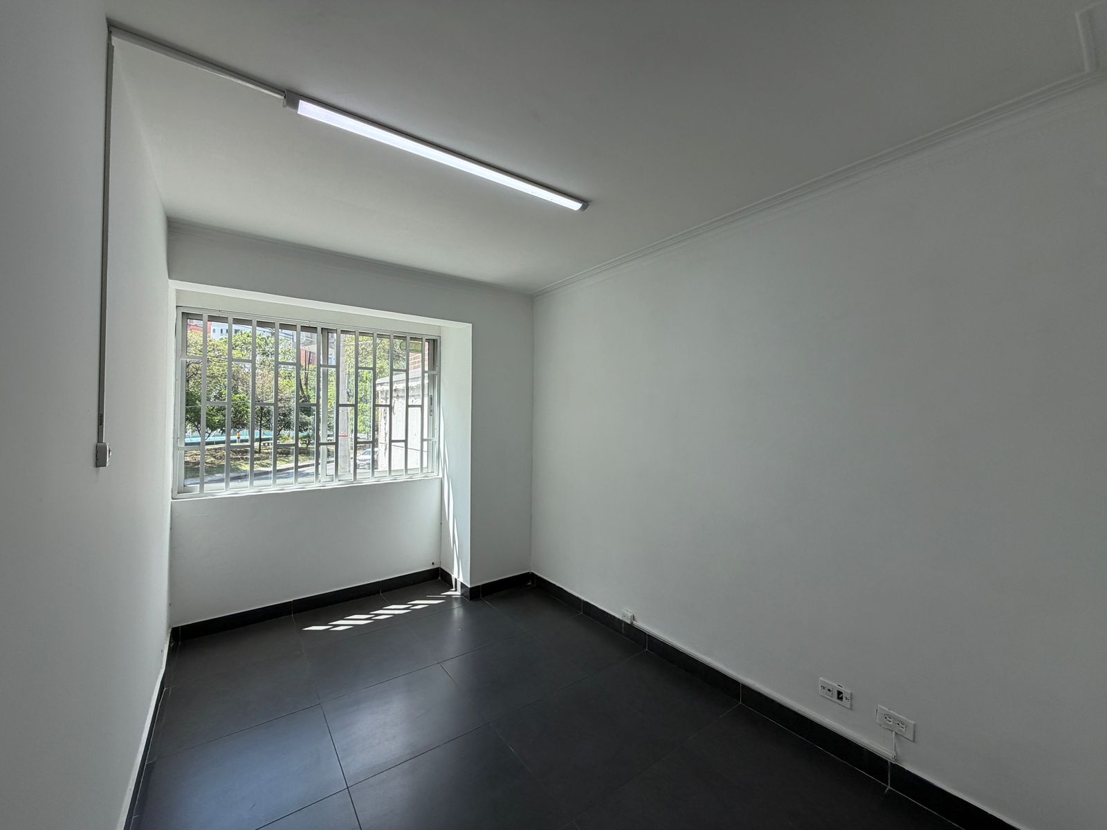 Oficina en Arriendo en CONQUISTADORES Imagen de Oficina