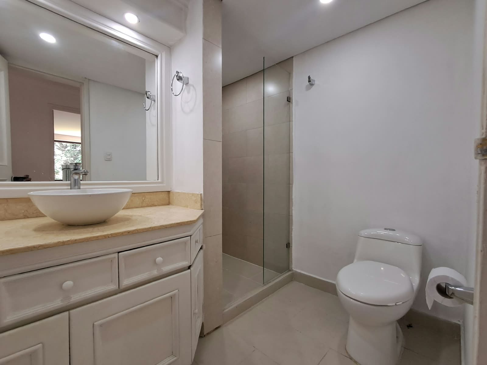 Apartamento en Venta en EL POBLADO Imagen de Apartamento 13