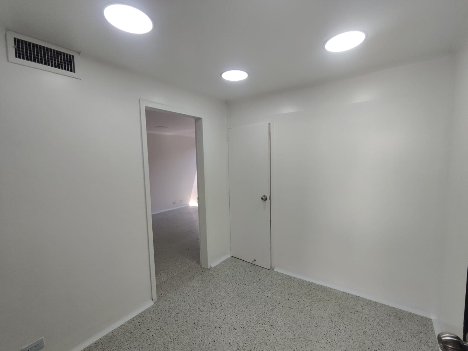 Consultorio en Arriendo en EL POBLADO Imagen de Consultorio 18