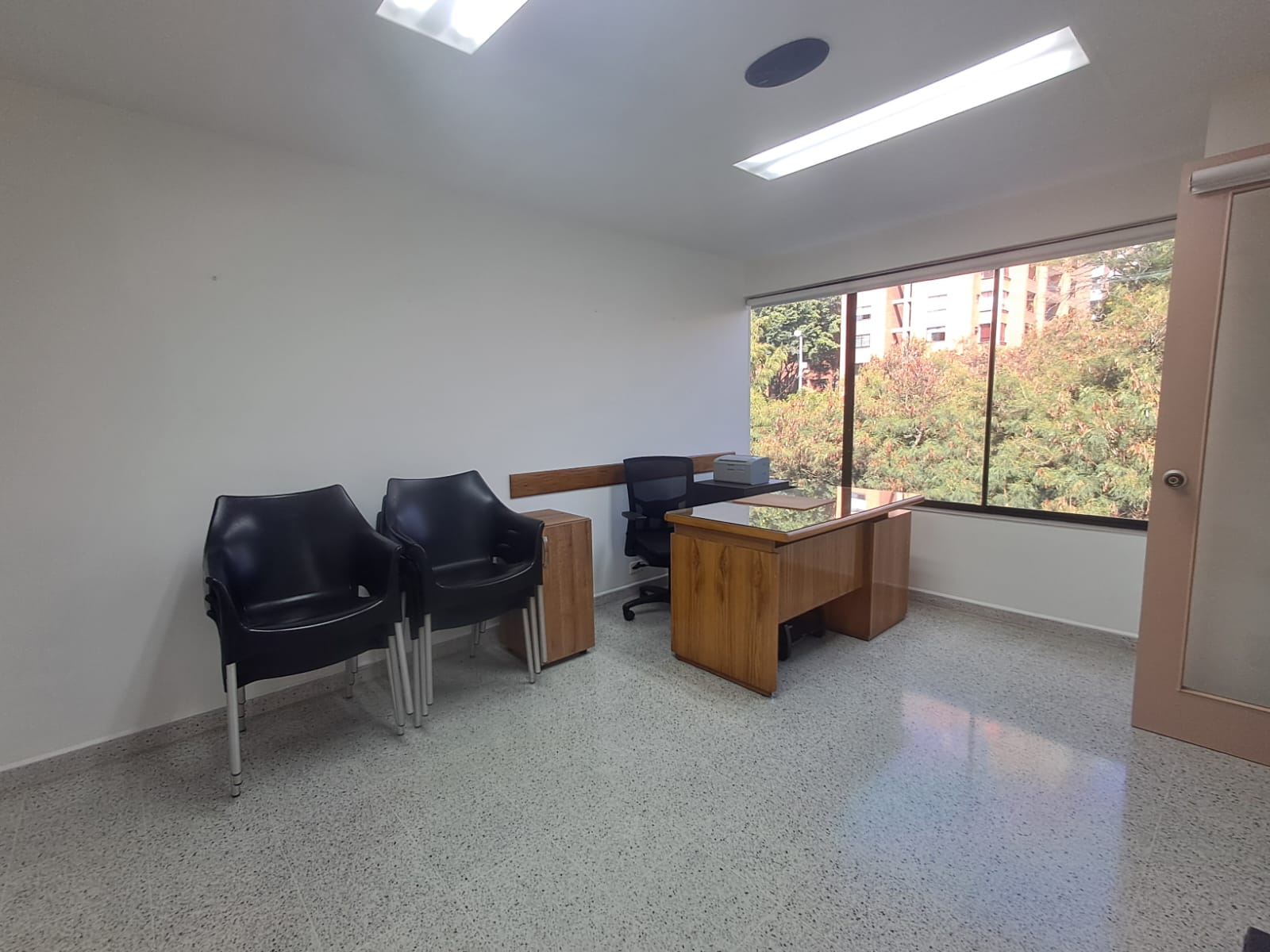 Consultorio en Arriendo en EL POBLADO Imagen de Consultorio 5