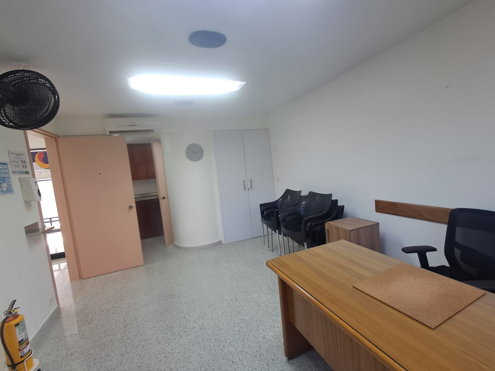 Consultorio en Arriendo en EL POBLADO Imagen de Consultorio 9