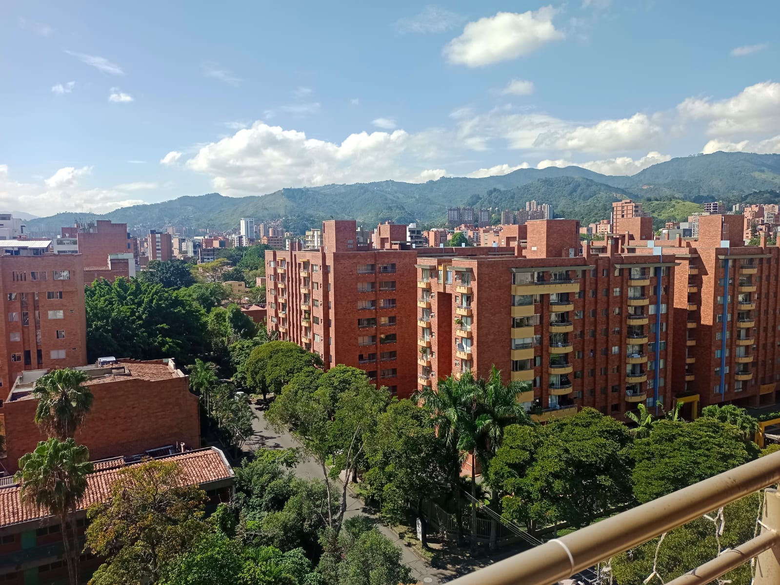 Imagen de Apartamento en arriendo en Antioquia, MEDELLÍN, LAURELES Imagen de Apartamento en arriendo en Antioquia, MEDELLÍN, LAURELES