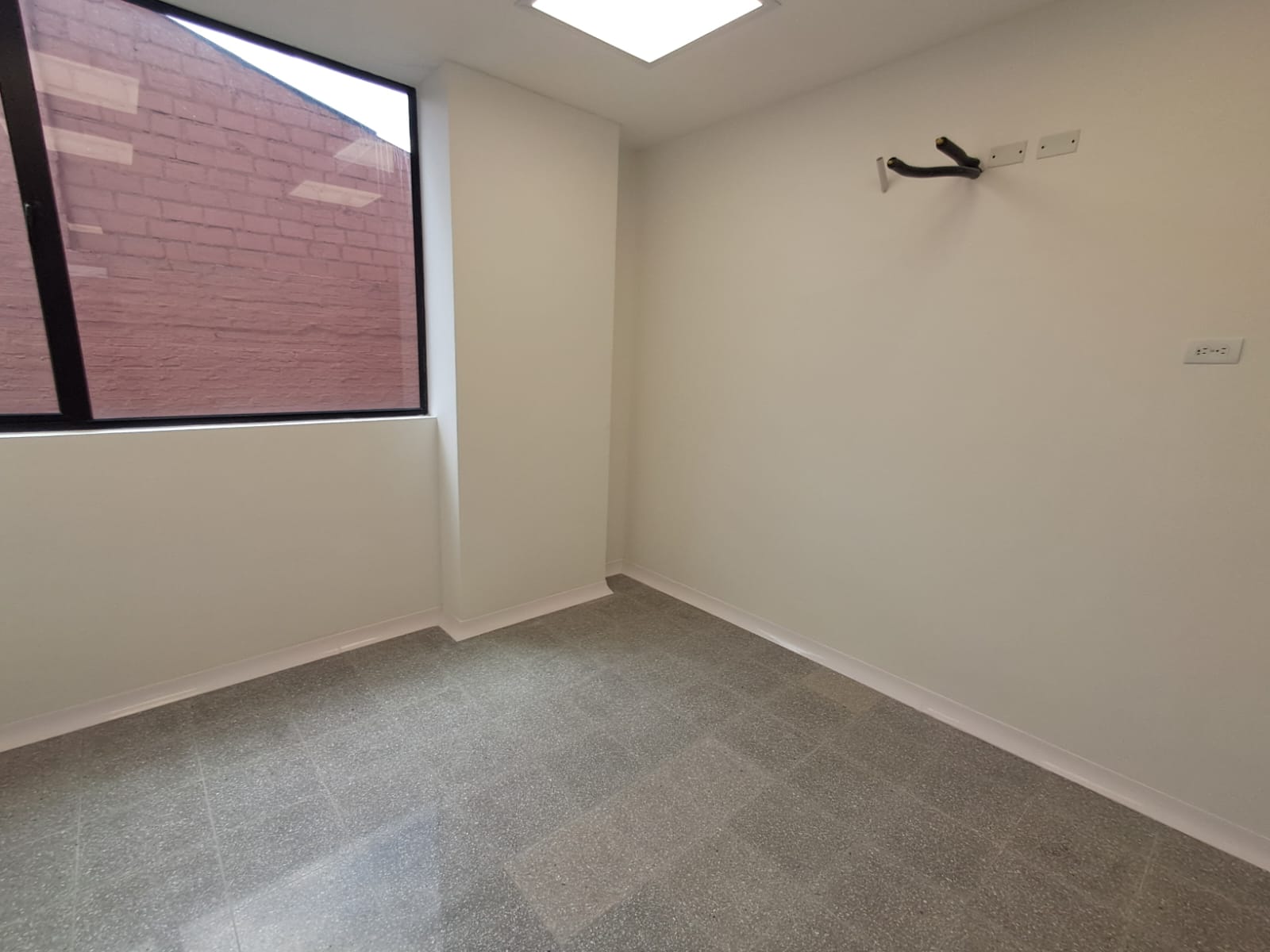 Imagen de Consultorio en arriendo en Antioquia, MEDELLÍN, LAURELES
