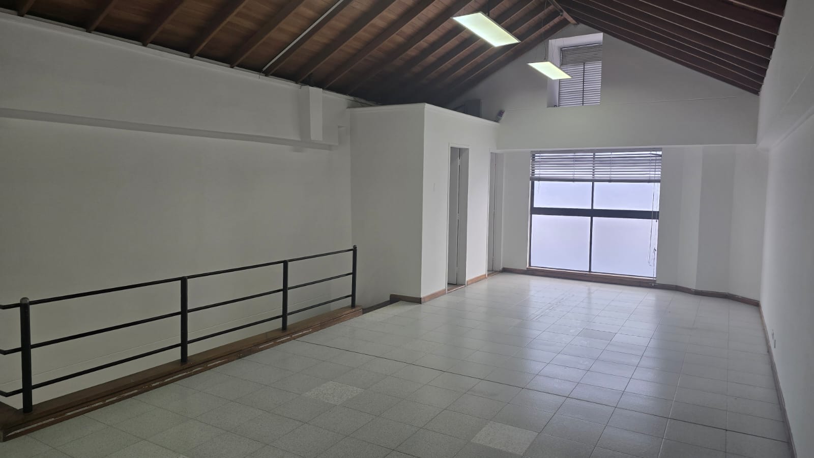 Local en Arriendo en EL POBLADO Imagen de Local 9