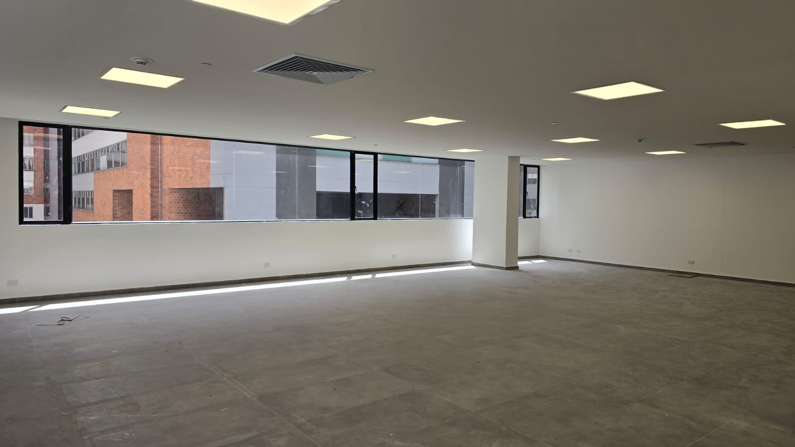 Imagen de Oficina en arriendo en Antioquia, MEDELLÍN, CIUDAD DEL RIO