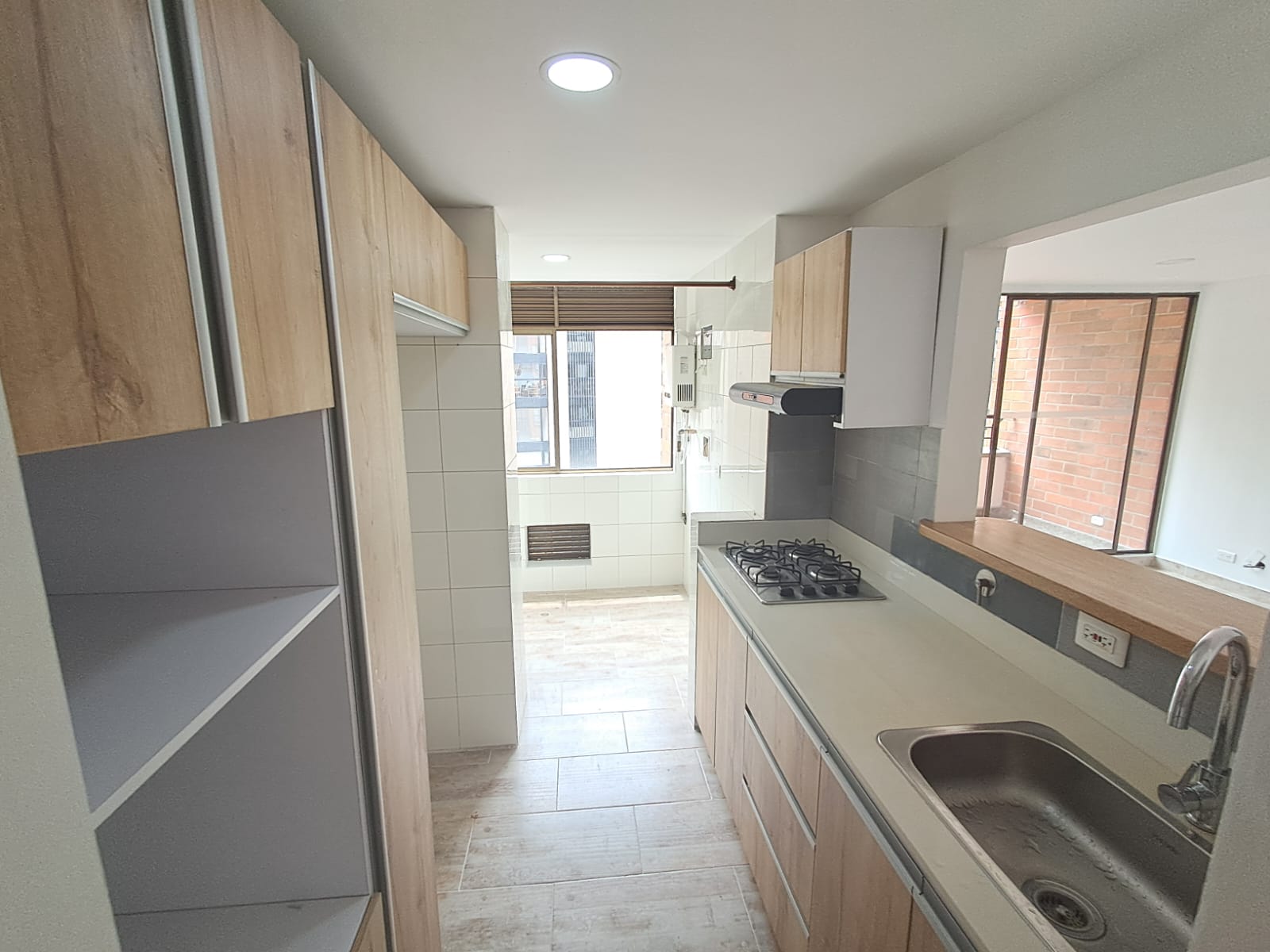 Imagen de Apartamento en arriendo en Antioquia, MEDELLÍN, CASTROPOL Imagen de Apartamento en arriendo en Antioquia, MEDELLÍN, CASTROPOL