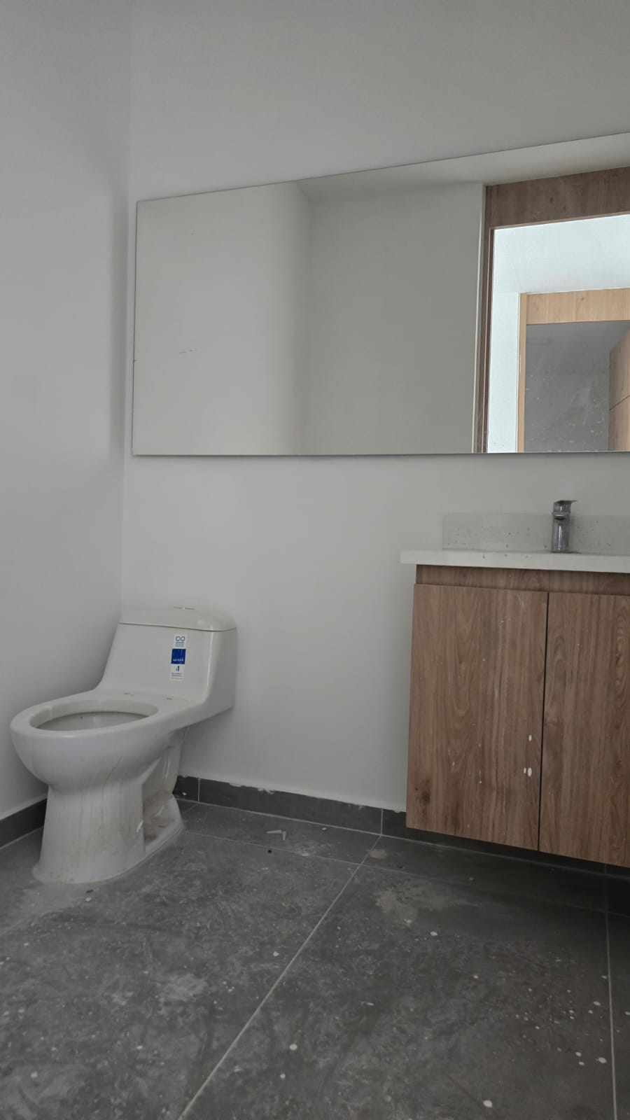 Imagen de Oficina en arriendo en Antioquia, MEDELLÍN, CIUDAD DEL RIO