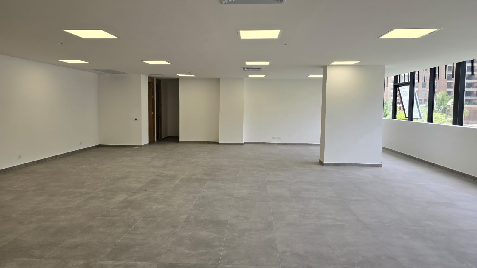 Oficina en Arriendo en CIUDAD DEL RIO Imagen principal de oficina