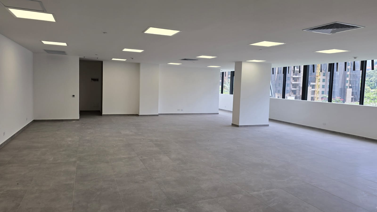 Oficina en Arriendo en CIUDAD DEL RIO Imagen de oficina 1