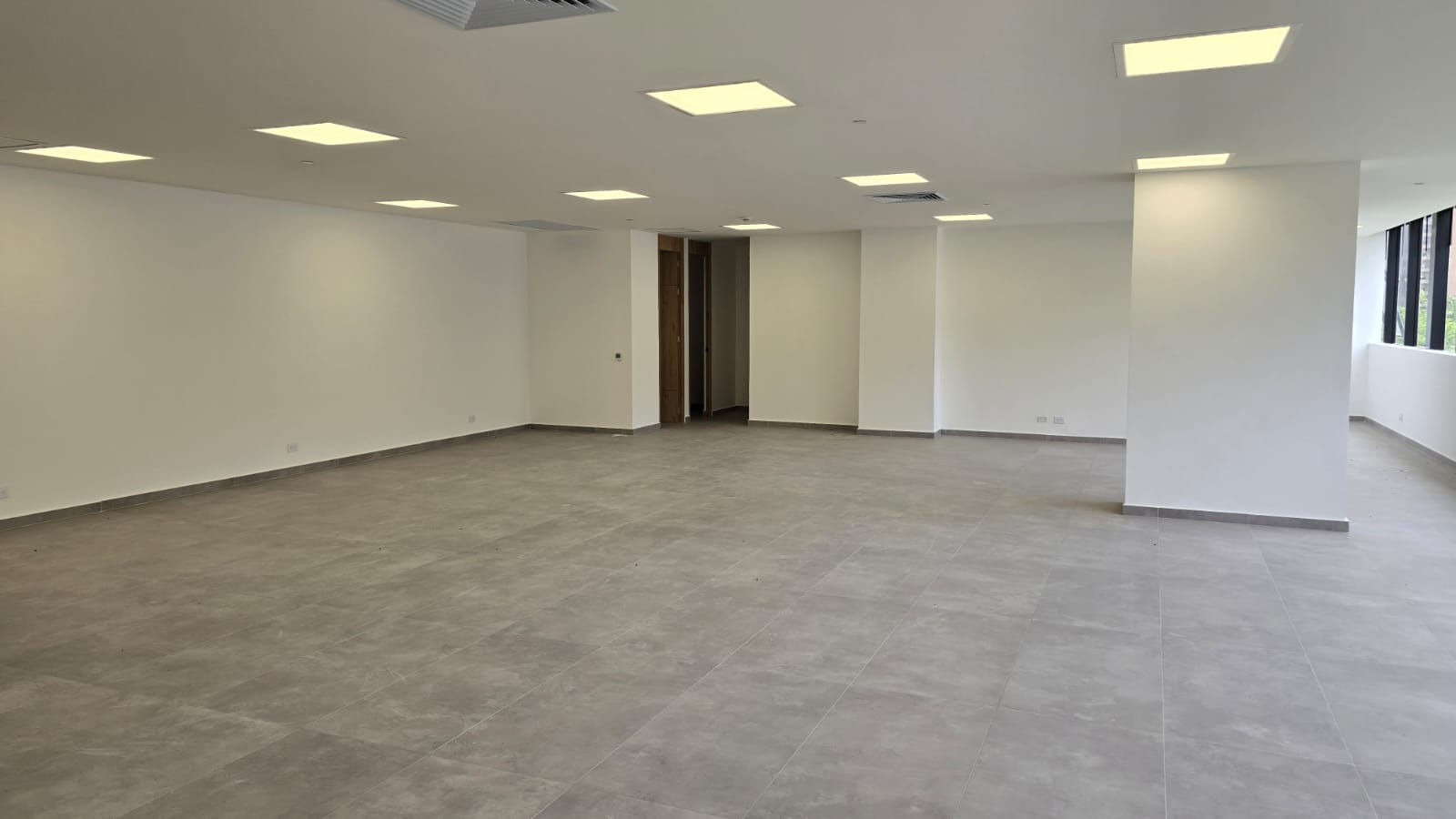 Oficina en Arriendo en CIUDAD DEL RIO Imagen de oficina 2
