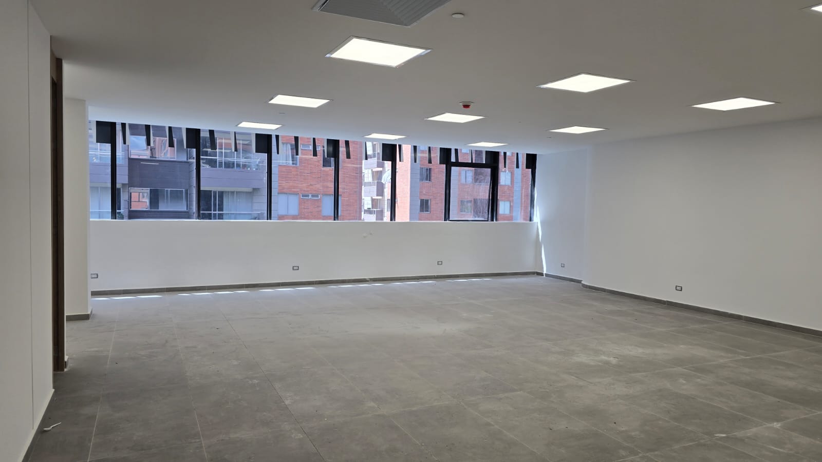 Imagen de Oficina en arriendo en Antioquia, MEDELLÍN, CIUDAD DEL RIO