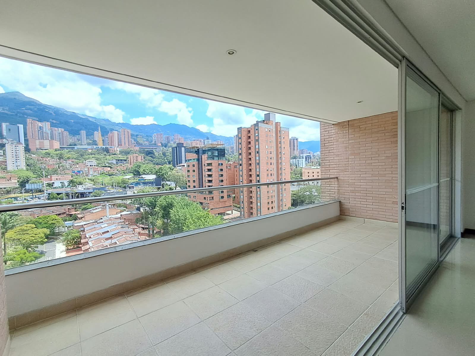 Apartamento en Venta en EL POBLADO Imagen de Apartamento 11