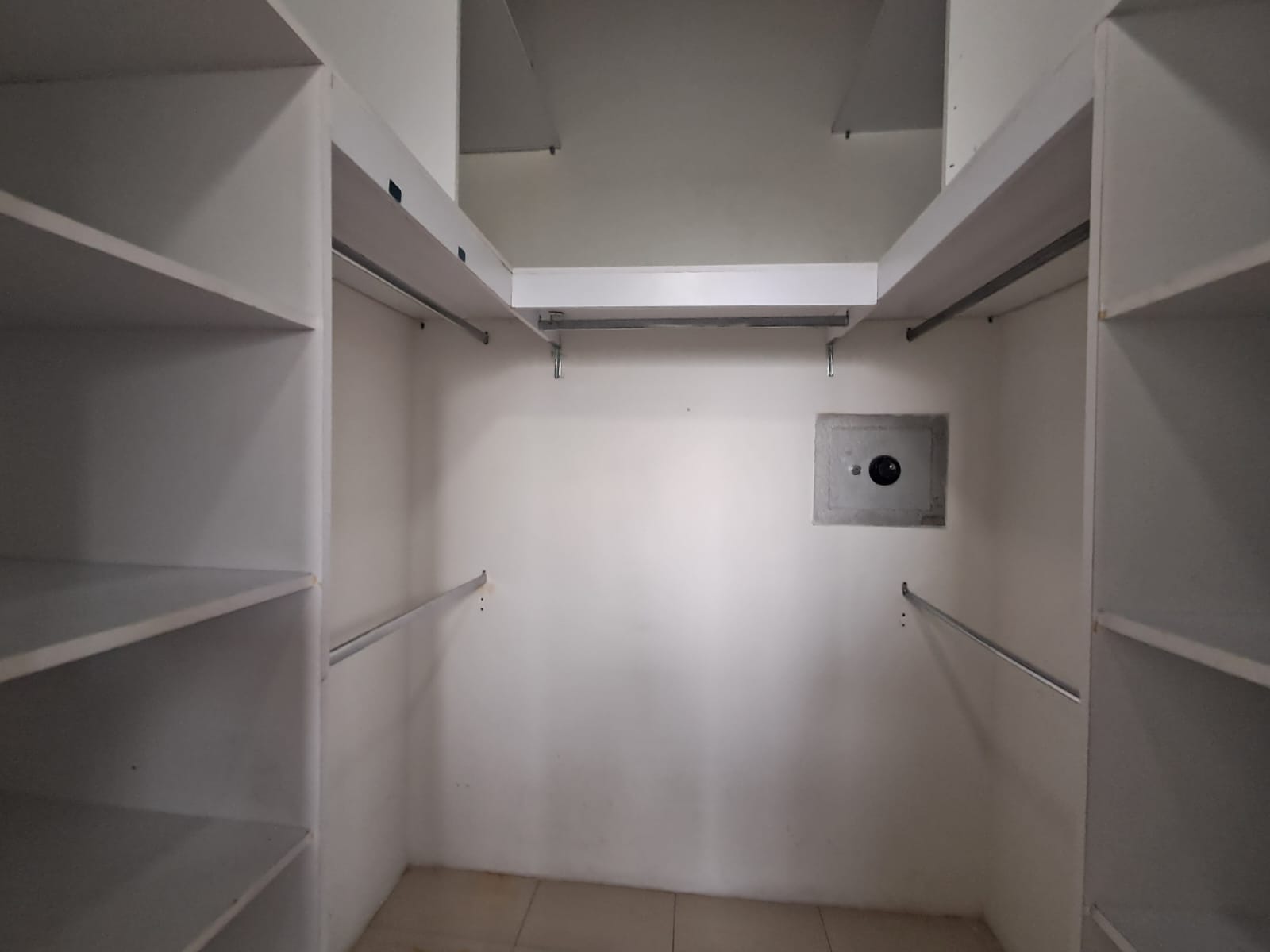 Casa en Arriendo en EL POBLADO Imagen de Casa 16
