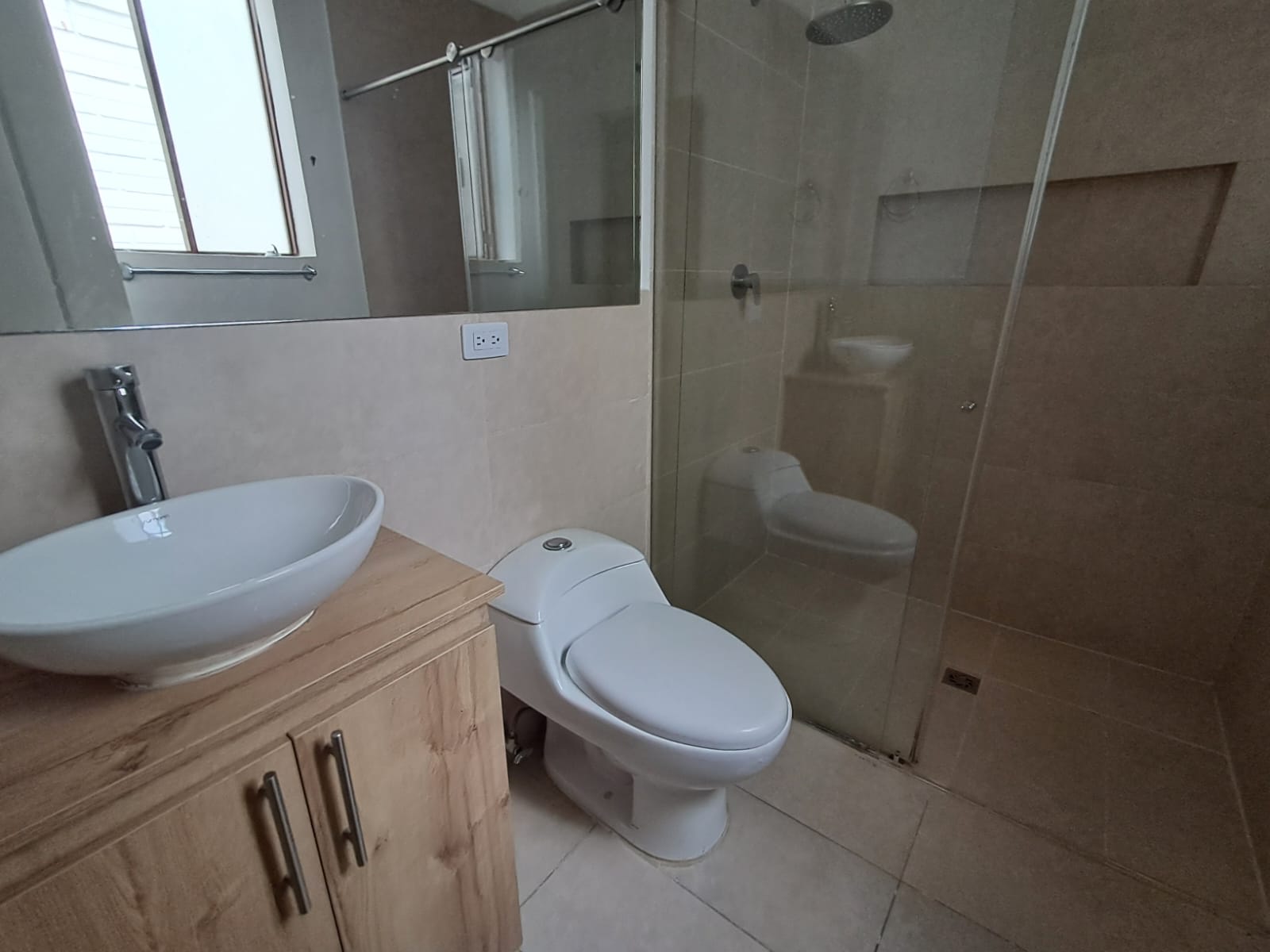 Casa en Arriendo en EL POBLADO Imagen de Casa 25