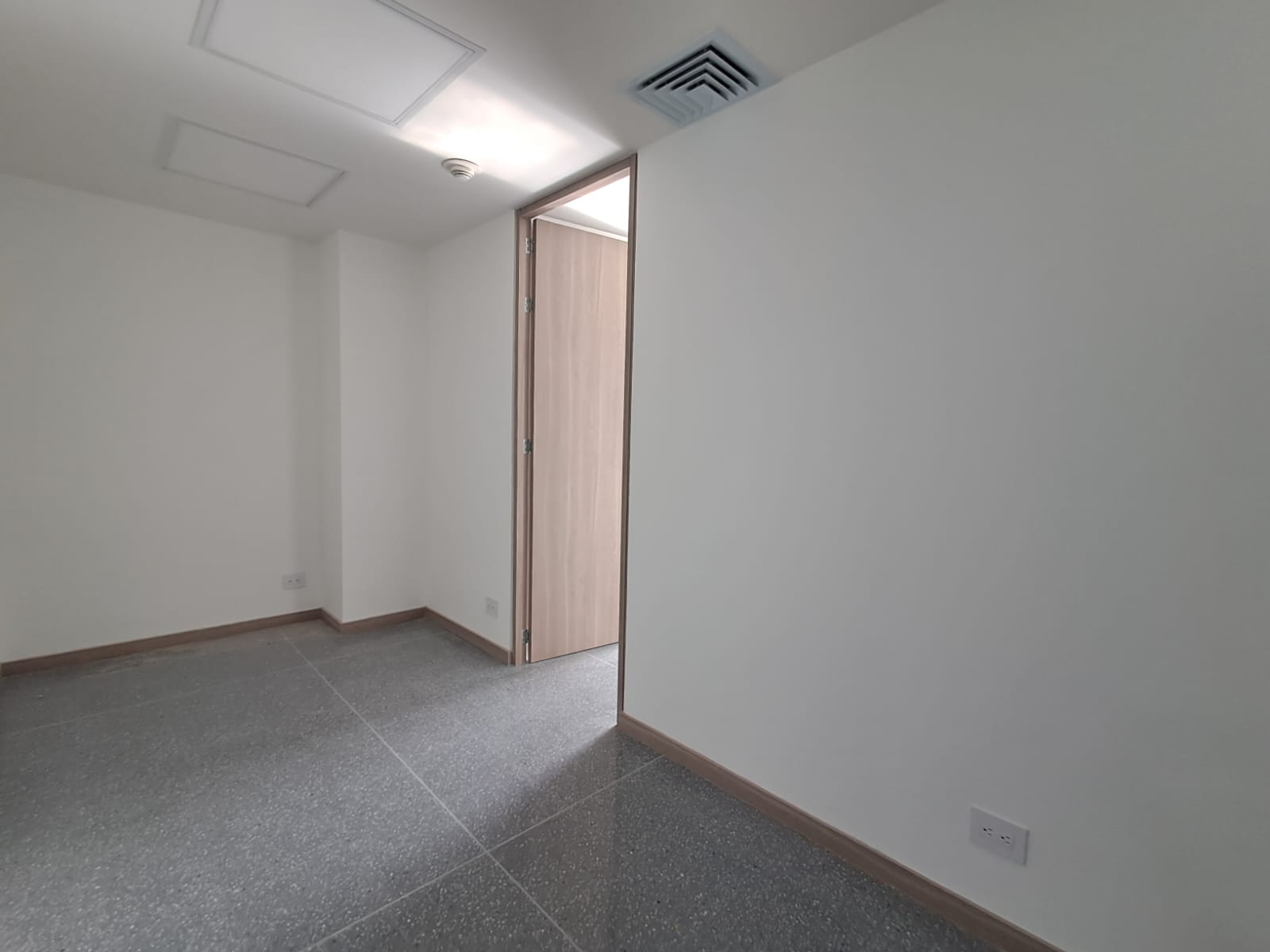 Imagen de Consultorio en arriendo en Antioquia, MEDELLÍN, EL POBLADO