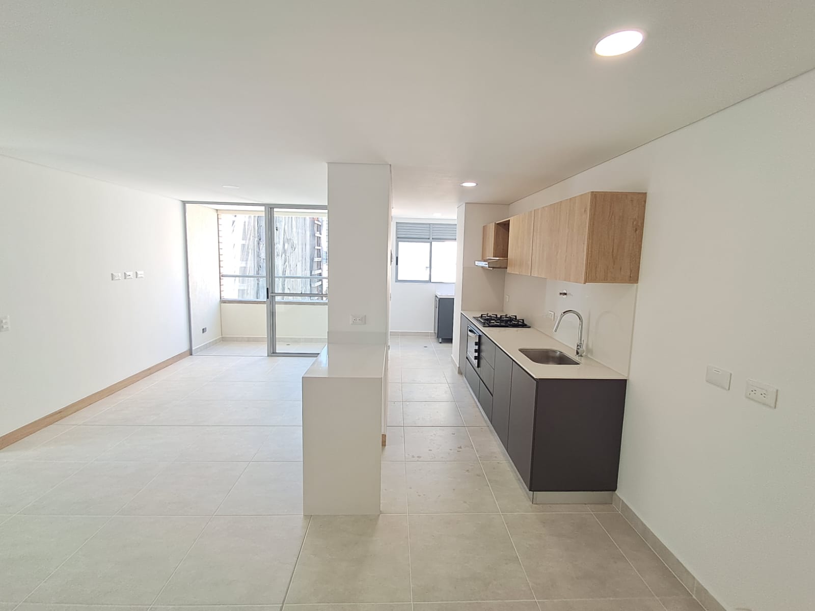 Imagen de Apartamento en arriendo en Antioquia, MEDELLÍN, CIUDAD DEL RIO