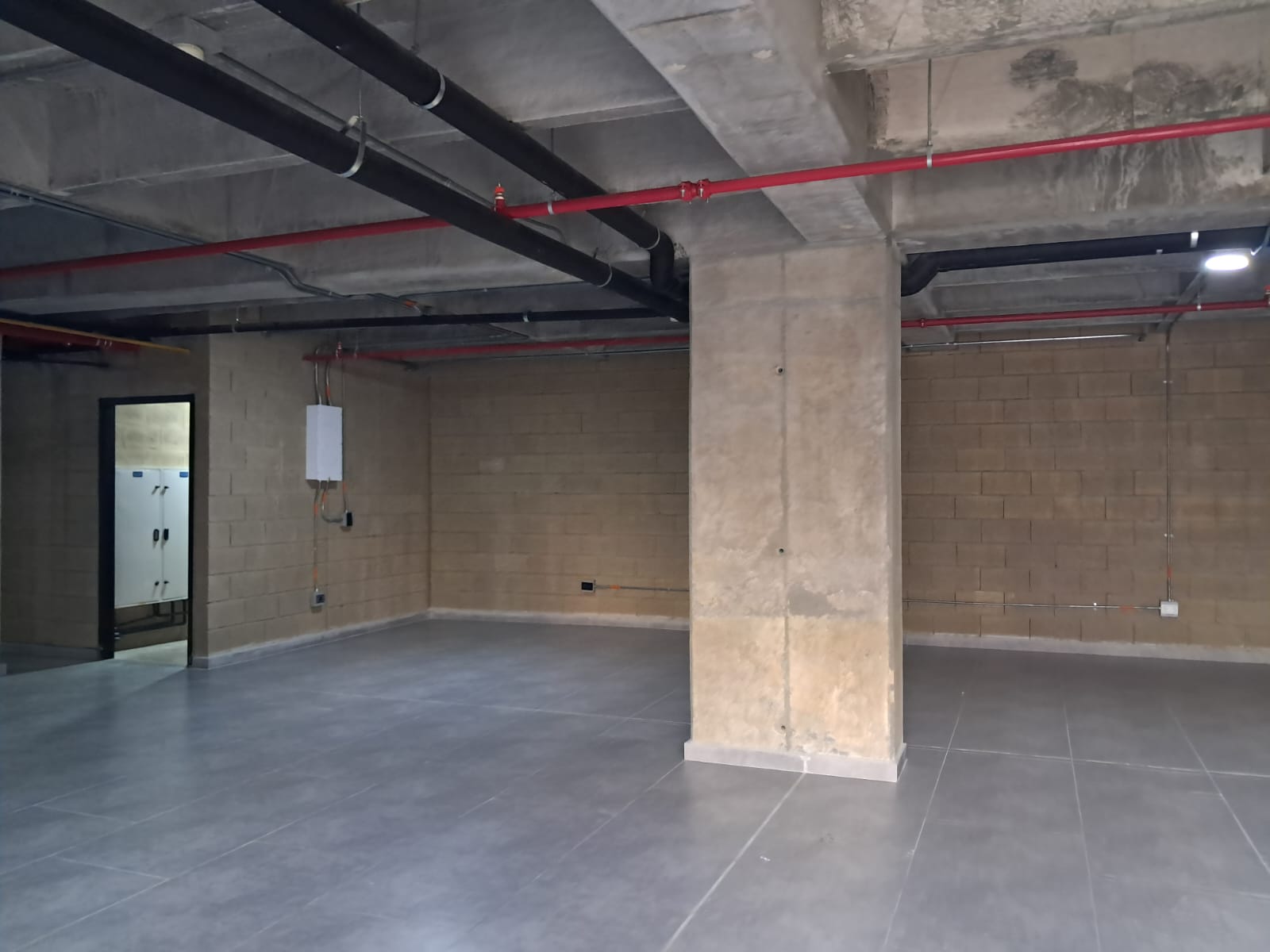 Local en Arriendo en LAURELES Imagen de Local 7