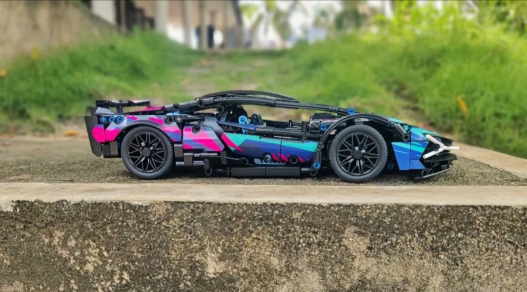 Конструктор машинка SuperCar Technol Model на 1314 деталей в стилі Кіберпанк