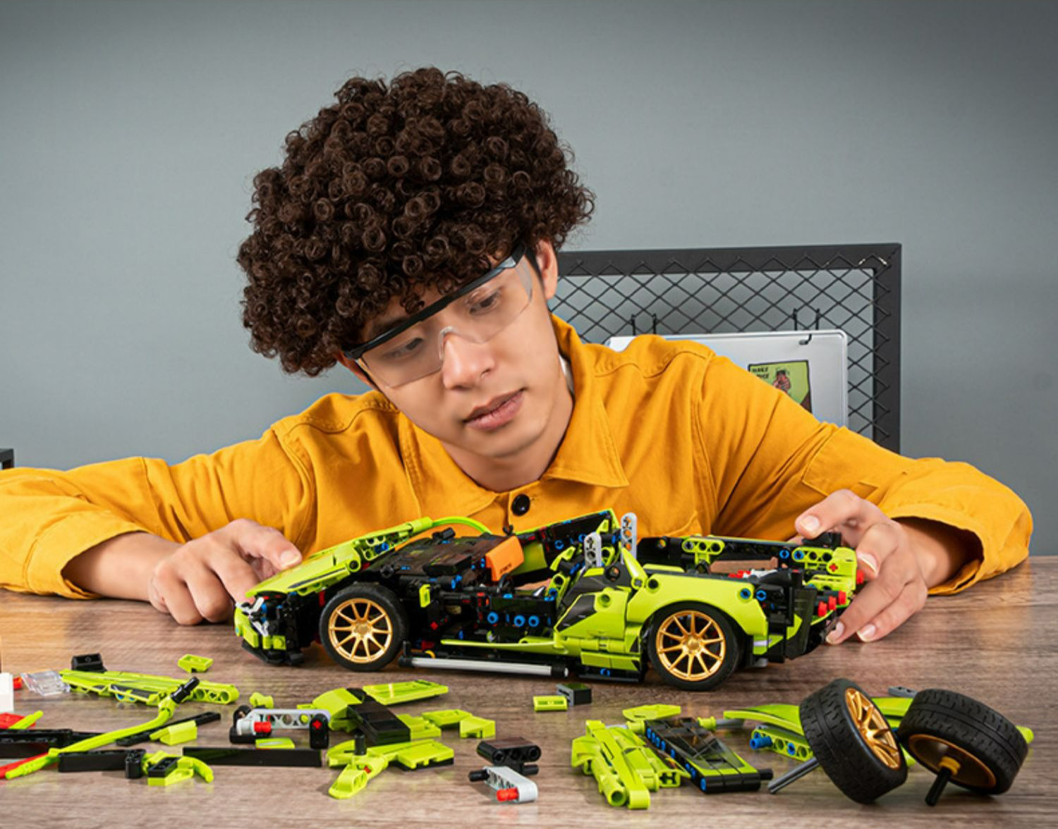 Конструктор машинка Lamborghini SuperCar Technol Model на 571 деталь в масштабі 1:14 Зелена