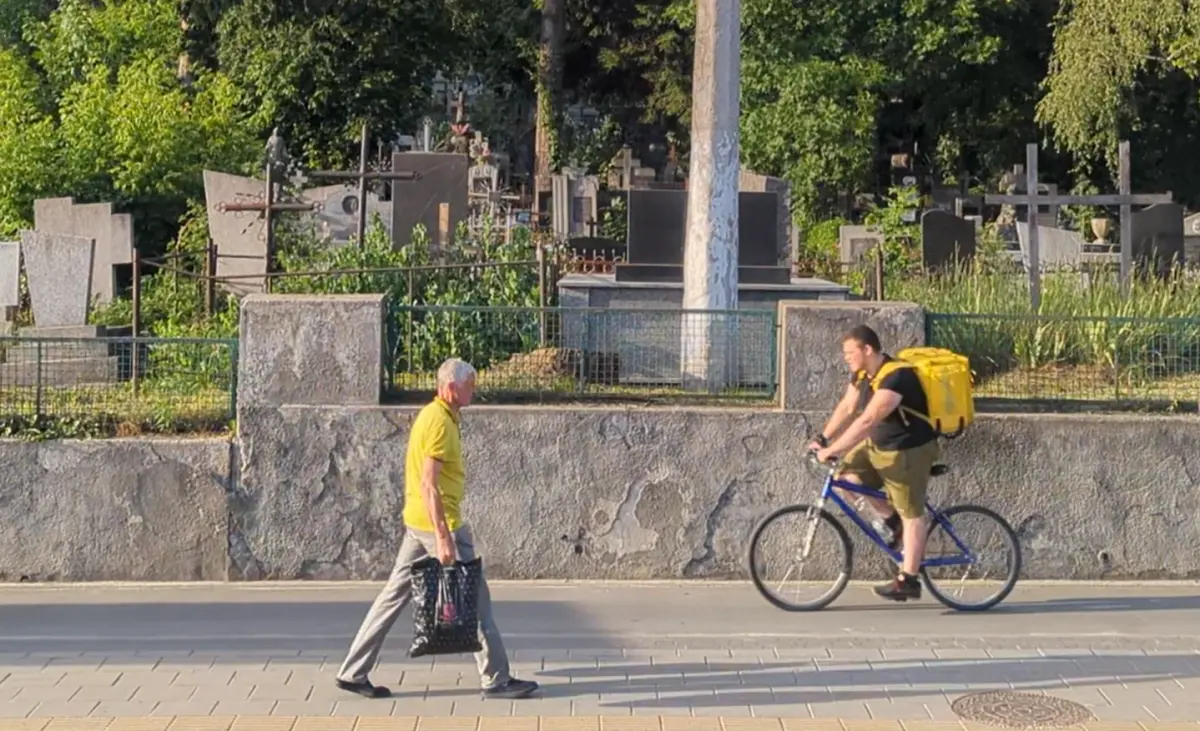 Ukrainian City Lviv Grapples with Full Cemeteries as War Continues