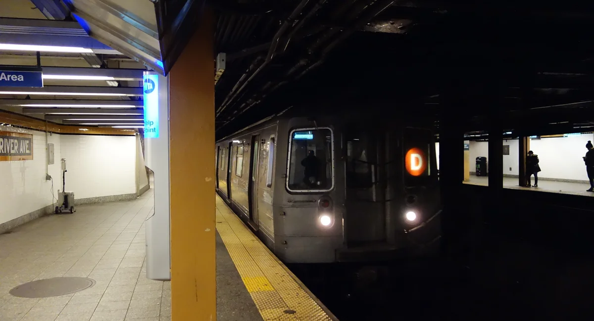 MTA Construction Flagger Fatally Struck by D Train Near Yankee Stadium