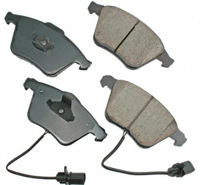 Audi Disc Brake Pad Set - Front (Ceramic) (EURO) 8E0698151G - Akebono Euro Ultra-Premium EUR1111