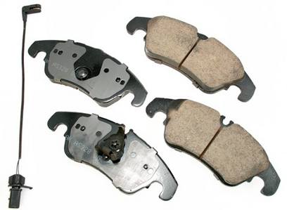 Audi Disc Brake Pad Set - Front (Ceramic) (EURO) 8K0698151K - Akebono Euro Ultra-Premium EUR1322