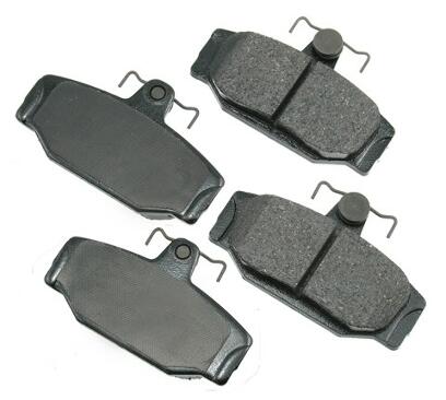 Volvo Disc Brake Pad Set - Rear 271829 - Akebono Euro Ultra-Premium EUR391