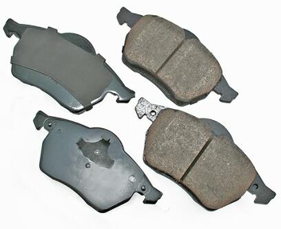 VW Disc Brake Pad Set - Front 1J0698151M - Akebono Euro Ultra-Premium EUR687A