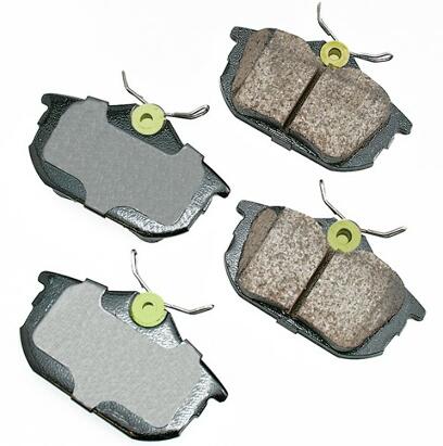 Volvo Disc Brake Pad Set - Rear 30769186 - Akebono Euro Ultra-Premium EUR838