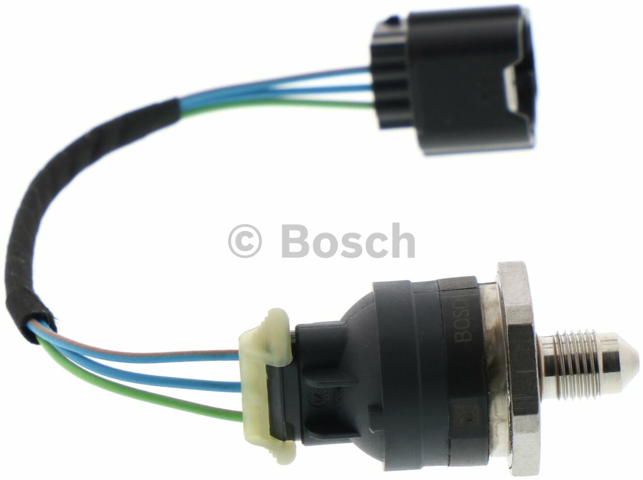 Jaguar Land Rover Fuel Pressure Sensor LR012280 - Bosch 0261545047