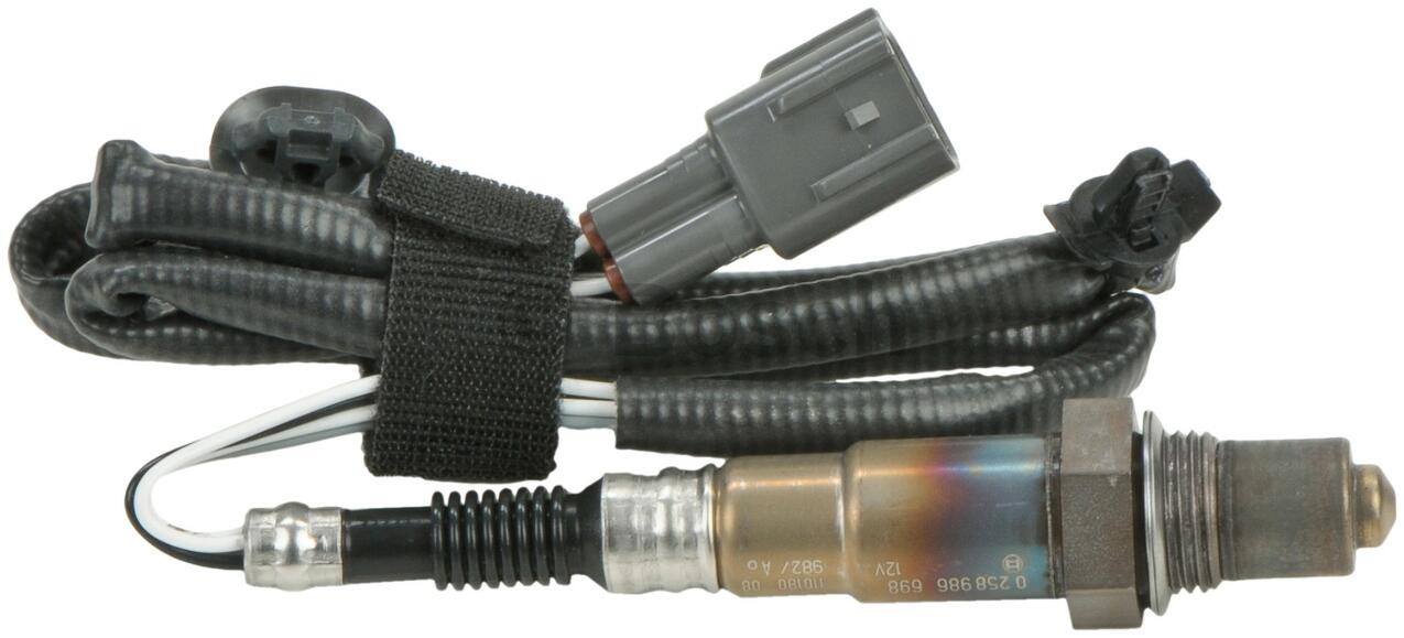 Jaguar Oxygen Sensor - Bosch 13900