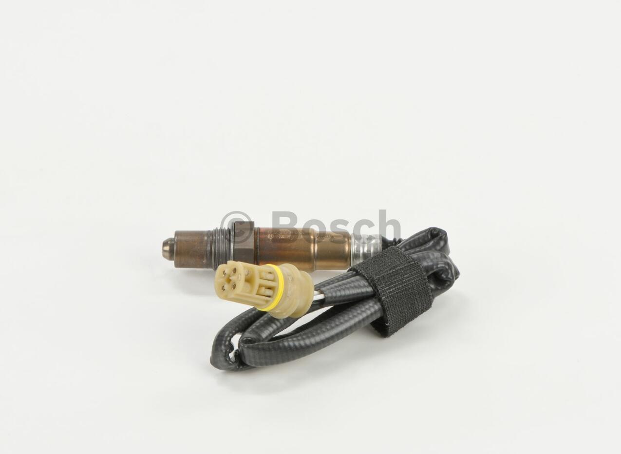 Mercedes Oxygen Sensor - Front Passenger Side 0015407517 - Bosch 16322