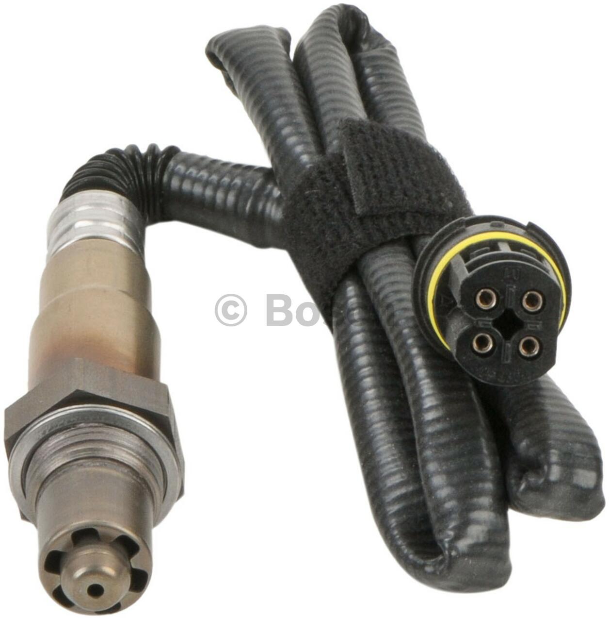 Mercedes Oxygen Sensor - Front Passenger Side 0015408717 - Bosch 16359