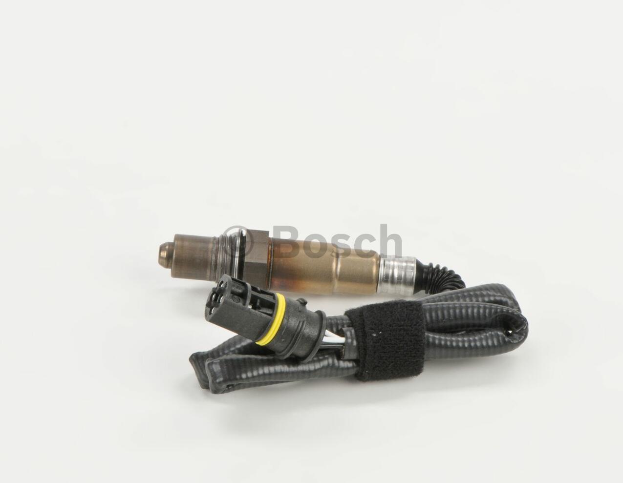 Mercedes Oxygen Sensor - Front Passenger Side 0015408717 - Bosch 16359