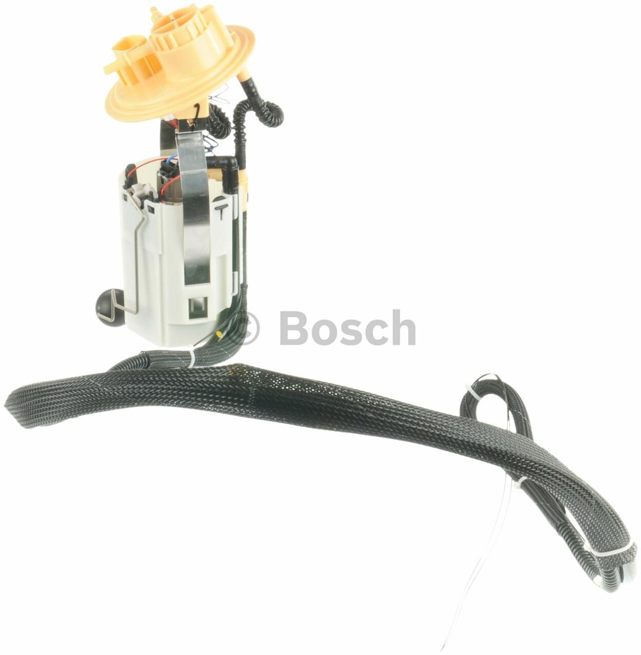 Volvo Fuel Pump Assembly 30761742 - Bosch 67737