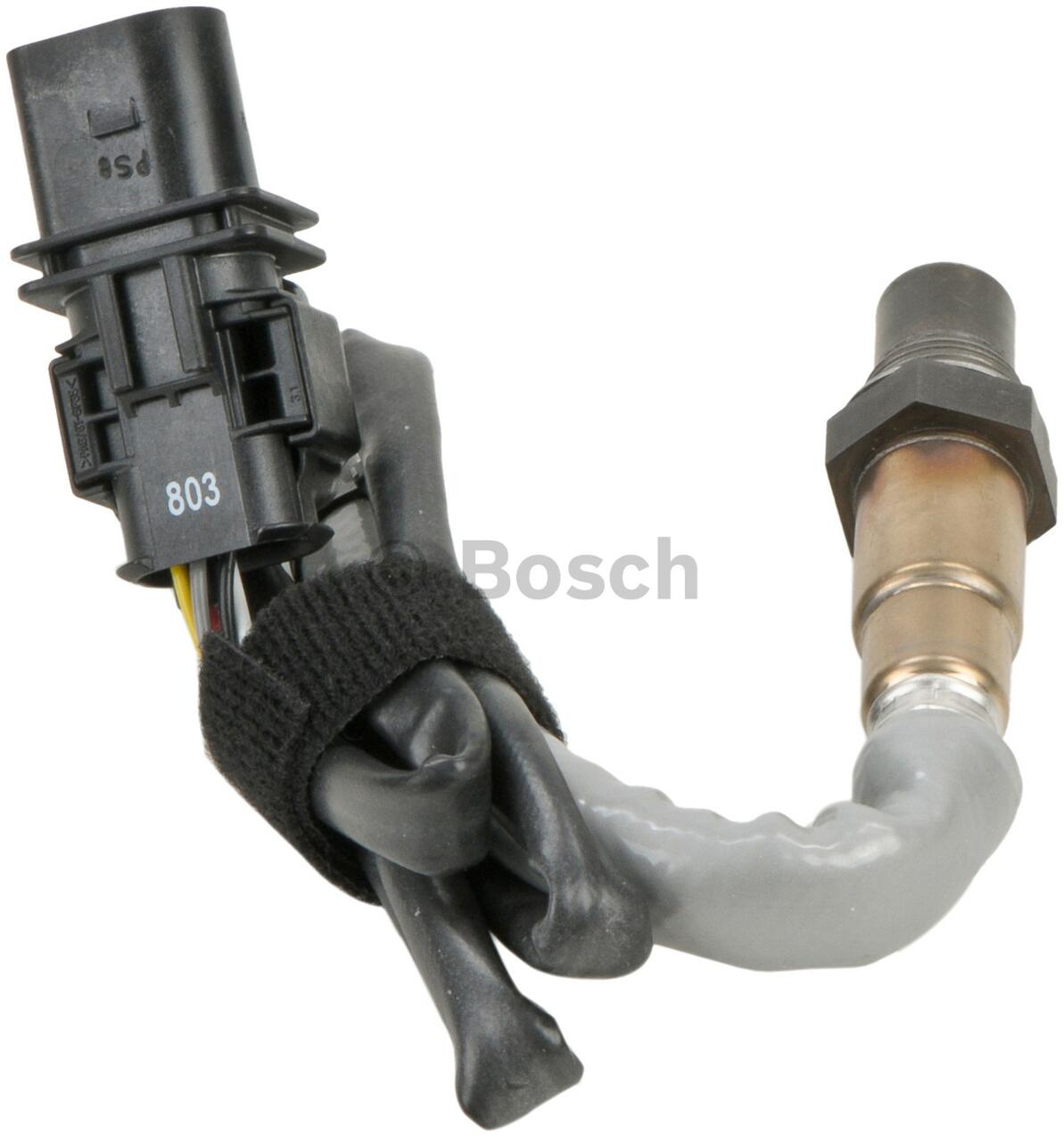 Audi Oxygen Sensor - Front (Cyl 4-5) 07L906262H - Bosch 17326